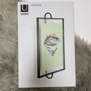 Umbra | Phantom Black Floating Photo Frame